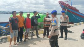 Satuan Polisi Perairan dan Udara (Sat Polairud) Polresta Tanjungpinang melaksanakan kegiatan patroli dan himbauan keselamatan kepada masyarakat pesisir, nelayan, serta pengguna transportasi laut di sejumlah wilayah perairan Kota