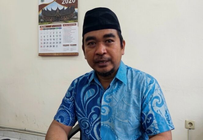 
					Ketua Perhimpunan Sarjana dan Profesional Kesehatan Masyarakat Indonesia (PERSAKMI) Provinsi Kepulauan Riau, Abdul Rauf Rahim