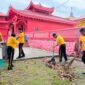 Sambut Hari Bhayangkara ke-80, Polsek Bintan Utara gelar bakti sosial bersihkan tempat ibadah dan perkuat kebersamaan