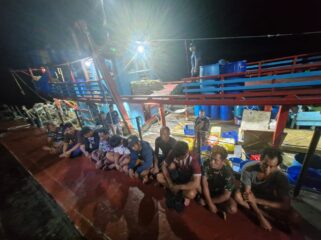 Kri Imam Bonjol Berhasil Amankan ABK KM Aries Indo XVIII, Diduga Penyalahgunaan Narkoba