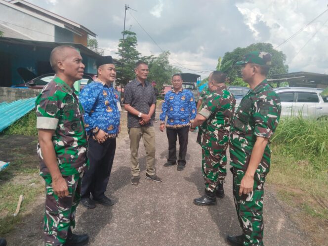
					Tim Pengawasan Kodam XIX/Tuanku Tambusai Tinjau Progres Pembangunan KDKMP di Wilayah Kodim 0315/TPI