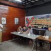 Aktivis Provinsi Kepulauan Riau, Andi Cori Patahudin menyoroti aktivitas pertambangan pasir ilegal di Kabupaten Bintan dengan menggunakan truk Fuso.