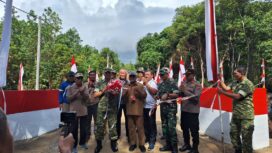 Peresmian Jembatan Aramco Garuda Sungai Kangboi