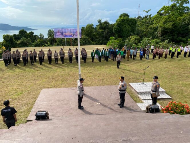 
					Kapolres Kepulauan Anambas memimpin Apel Sabuk Kamtibmas Tahun 2026 yang digelar Polres Kepulauan Anambas di Lapangan Apel Catur Prasetya, Senin (22/06/2026) pagi.