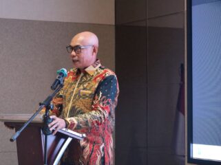 Kepala Dinas Penanaman Modal dan Pelayanan Terpadu Satu Pintu (DPMPTSP) Provinsi Kepulauan Riau, Hasfarizal Handra saat menyampaikan sambutan, Rabu (24/06)
