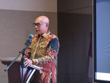 Kepala Dinas Penanaman Modal dan Pelayanan Terpadu Satu Pintu (DPMPTSP) Provinsi Kepulauan Riau, Hasfarizal Handra saat menyampaikan sambutan, Rabu (24/06)