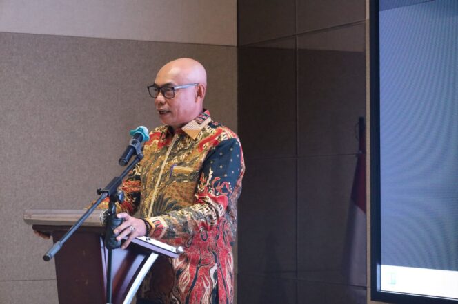
					Kepala Dinas Penanaman Modal dan Pelayanan Terpadu Satu Pintu (DPMPTSP) Provinsi Kepulauan Riau, Hasfarizal Handra saat menyampaikan sambutan, Rabu (24/06)