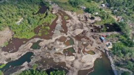 Penampakan Udara Lokasi PT. Inti Surya Indonesia di Desa Kuala Sempang, Kecamatan Seri Kuala Lobam, kabupaten Bintan, usai Dihentikan oleh ESDM Karena melakukan Pertambangan dalam Kawasan Hutan Tanpa Persetujuan Pemanfaatan Kawasan Hutan (PPKH), Kamis (25/06). F-Kepri.info