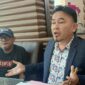 Kuasa hukum LCM, Rano Iskandar Sirait, saat memberikan keterangan Pers, Sabtu (06/06)
