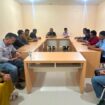 Polres Bintan melalui Satreskrim memfasilitasi mediasi antara masyarakat nelayan Desa Mantang dan Desa Berakit terkait permasalahan yang terjadi beberapa waktu lalu. Kegiatan mediasi dilaksanakan diruang Satreskrim pada Jumat (12/6/2026).