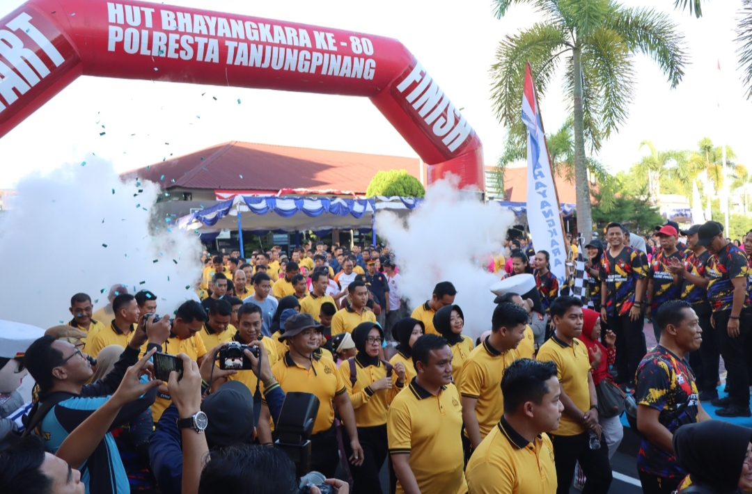 Kapolresta Tanjungpinang, Kombes Pol. Indra Ranu Dikarta, secara langsung melepas para peserta, Sabtu (27/06)