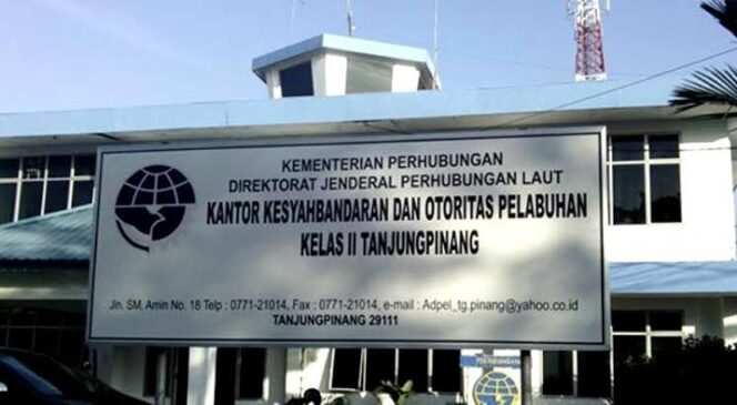 
					KSOP Tanjungpinang Klarifikasi Mengenai Pemeriksaan Barang Impor Tanpa Dokumen di Pelabuhan Sri Payung Tanjungpinang