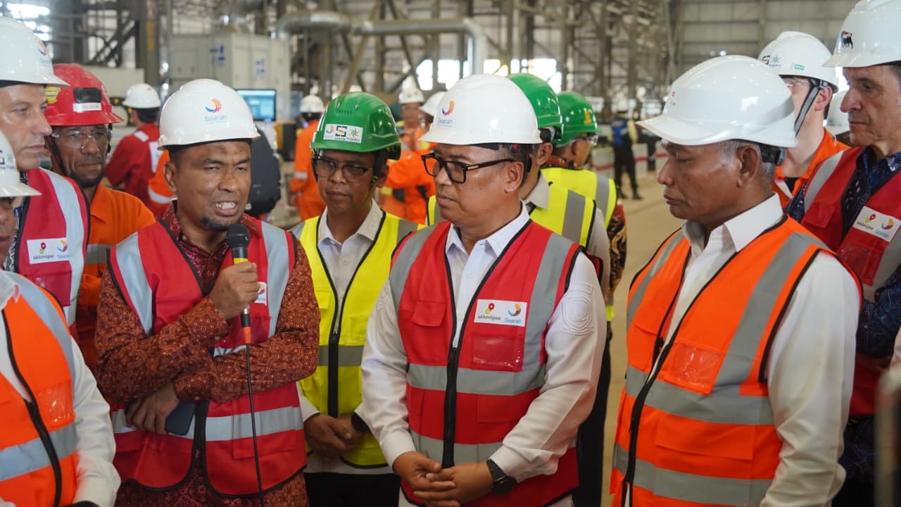 Wakil Gubernur Kepulauan Riau, Nyanyang Haris Pratamura, mengapresiasi dimulainya pemotongan baja perdana (first steel cut) Proyek Bahtera Haluan Lestari Floating Production Storage and Offloading (BHL FPSO) yang dilaksanakan PT Saipem Indonesia Karimun Yard di Kabupaten Karimun, Kamis (23/7/2026).