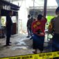 Tim Kepolisian saat melaksanakan pengecekan lokasi kebakaran di Ganet, Kamis (02/07)