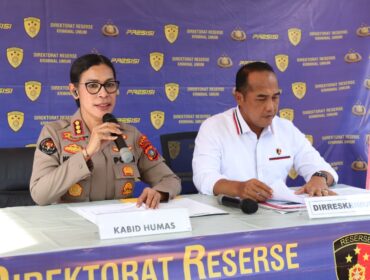 Kabid Humas Polda Kepri Kombes Pol. Nona Pricillia Ohei saat menyampaikan keterangan pers, Jum'at (10/09)