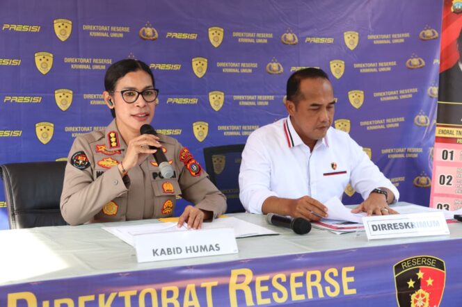 
					Kabid Humas Polda Kepri Kombes Pol. Nona Pricillia Ohei saat menyampaikan keterangan pers, Jum'at (10/09)