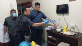 Tim Inafis Polresta Tanjungpinang dan Anggota Polsek Tanjungpinang Barat saat melakukan olah TKP, Jum'at (18/07)