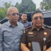 Jaksa Agung Muda Bidang Intelijen (Jamintel) Kejaksaan Agung Republik Indonesia, Reda Manthovani, mengunjungi Rumah Bahagia di Kecamatan Gunung Kijang, Kabupaten Bintan, Kepulauan Riau, Kamis (27/8/2026). Foto: YULI 