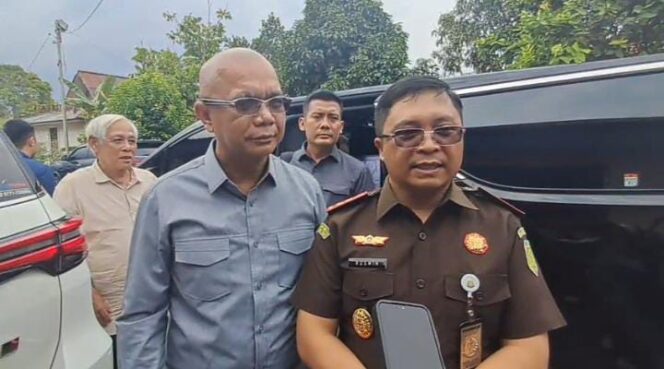 
					Jaksa Agung Muda Bidang Intelijen (Jamintel) Kejaksaan Agung Republik Indonesia, Reda Manthovani, mengunjungi Rumah Bahagia di Kecamatan Gunung Kijang, Kabupaten Bintan, Kepulauan Riau, Kamis (27/8/2026). Foto: YULI 