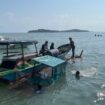 Penampakan Pompong terbalik di Dekat Pelabuhan SBP Tanjungpinang, Selasa (04/08/2026)