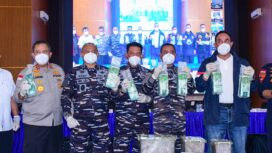 Panglima Koarmada RI Laksamana Madya TNI Dr. Denih Hendrata, S.E., M.M., didampingi Dankodaeral IV, Asintel Dankodaeral IV, Pangkoarmada I, Kepala BNN RI dan Kapolda Kepri