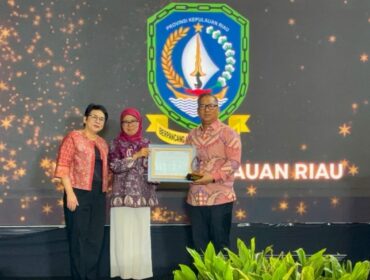 Kepri meraih penghargaan sebagai Provinsi dengan Kinerja Penuh dari Lembaga Kebijakan Pengadaan Barang/Jasa Pemerintah (LKPP).