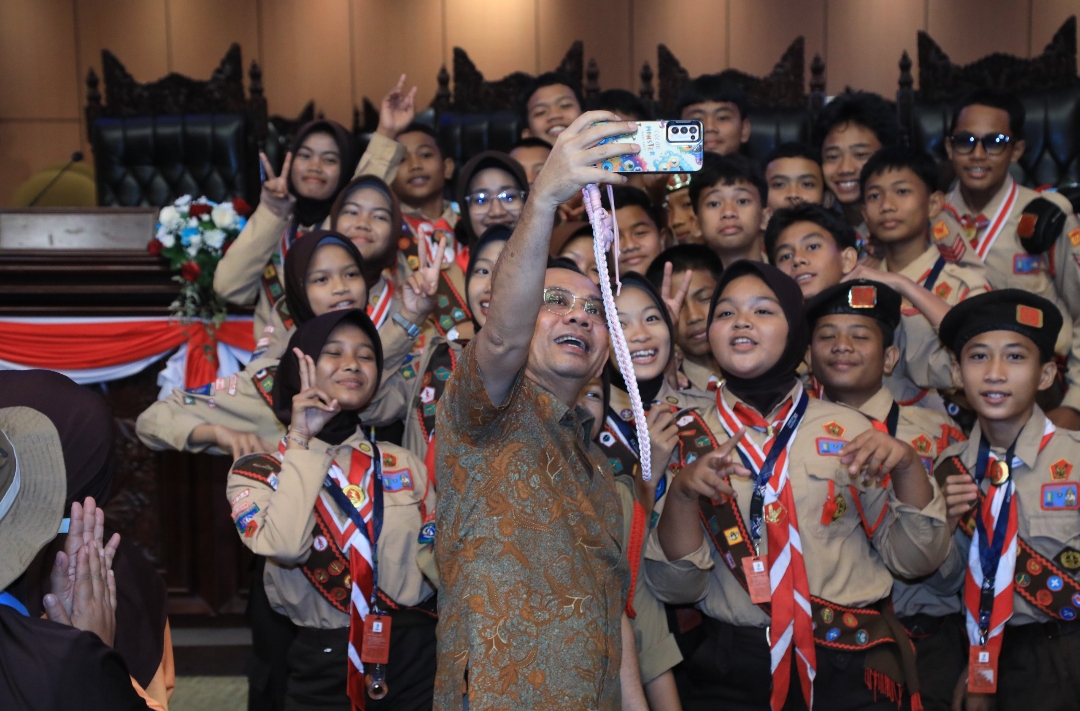 Sambut Hangat Rombongan Pramuka Kepri di Senayan, Dharma Setiawan Beri Pesan Khusus