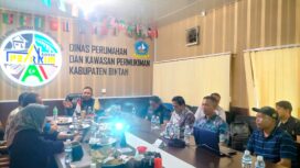 Kepala Dinas Perkim Bintan, M. Irzan, saat memimpin rapat, Kamis (10/09) F-Yuli