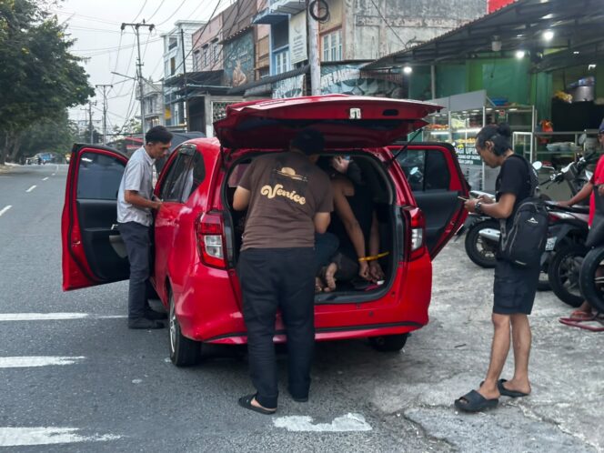 
					Tiga Terduga Pelaku Pencurian Peralatan SPAM Sri Kuala Lobam Ditangkap Polisi