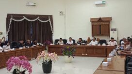 Rapat Dengar Pendapat (RDP) Komisi II DPRD Kota Tanjungpinang bersama sejumlah instansi terkait membahas aktivitas muatan KM Kalimas Utama yang diberangkatkan dari Pelabuhan Sri Payung, Kijang Lama, Kota Tanjungpinang.