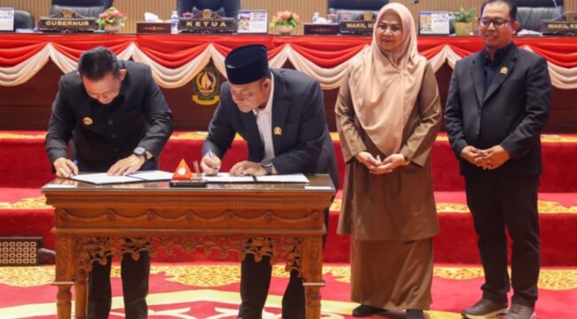 Gubernur Kepulauan Riau (Kepri) H. Ansar Ahmad bersama pimpinan DPRD Provinsi Kepri menandatangani Nota Kesepakatan Perubahan Kebijakan Umum Anggaran (KUA) dan Perubahan Prioritas dan Plafon Anggaran Sementara (PPAS) APBD Tahun Anggaran 2026.