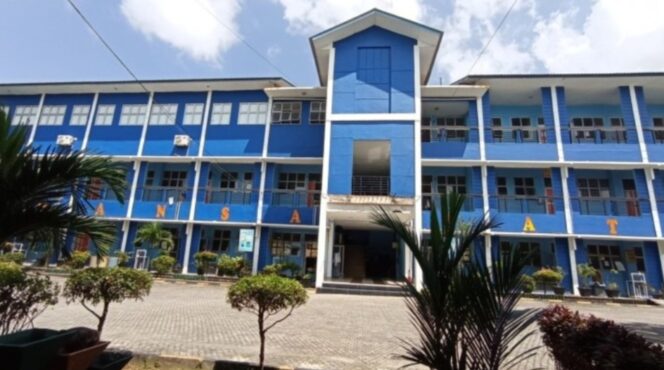 
					Tampak depan Ruang Belajar SMAN 1 Kota Batam, Foto-Istimewa
