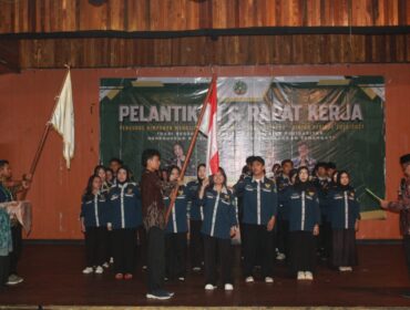 Himpunan Mahasiswa Kota Batam (HMKB) resmi melantik pengurus baru periode 2026/2027.