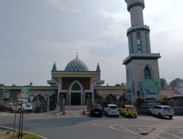 Masjid Agung Al Hikmah
