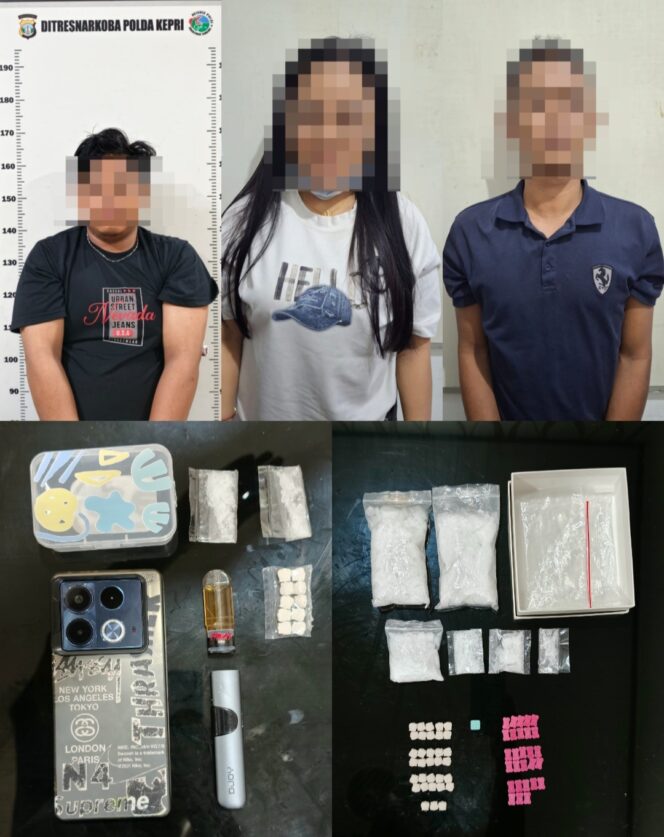 
					Direktorat Reserse Narkoba (Ditresnarkoba) Polda Kepulauan Riau mengungkap dugaan peredaran narkotika di Kota Batam dengan mengamankan tiga orang berinisial K.A., O., dan A. dalam dua penindakan terpisah pada 19–20 Oktober 2026.