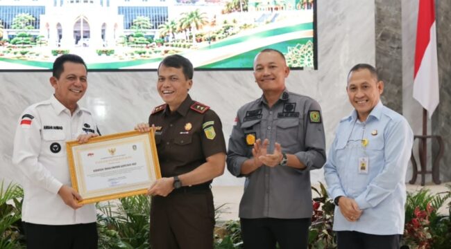 penandatanganan Perjanjian Kerja Sama (PKS) bidang pemulihan aset antara Pemprov Kepri dan Kejati Kepri, serta penandatanganan pakta integritas pengamanan pembangunan strategis.